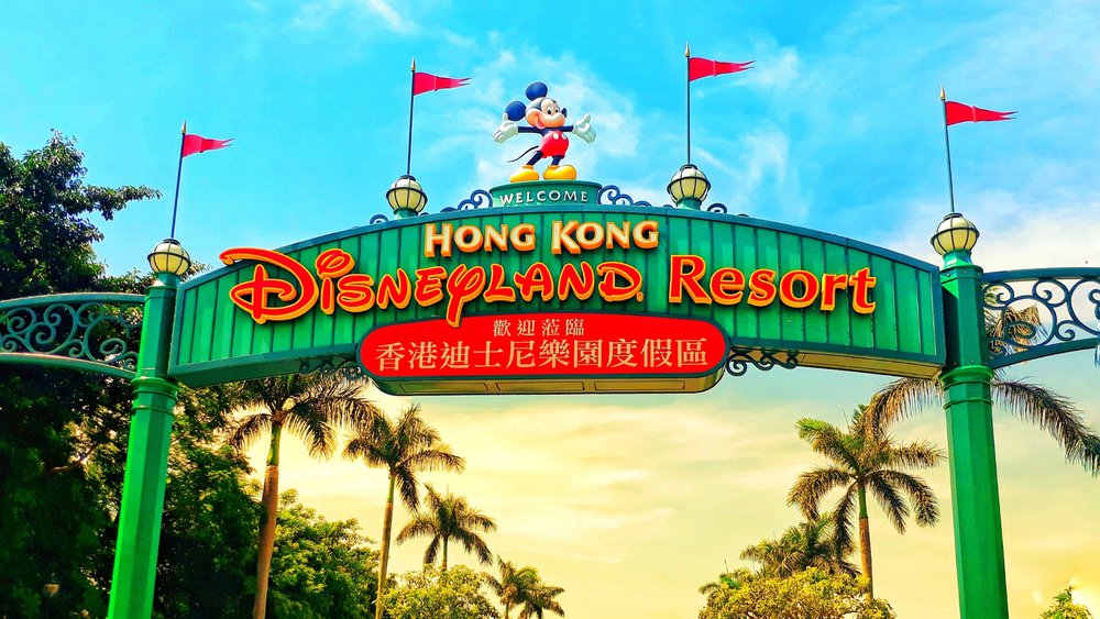signage saying "welcome hong kong disneyland resort"