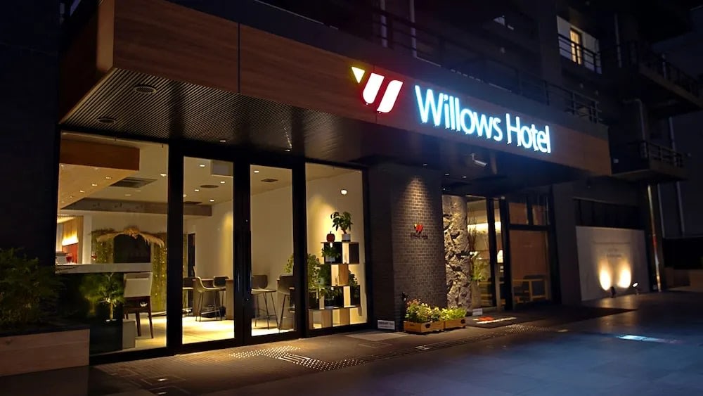 Willows Hotel Osaka Shinimamiya - Exterior