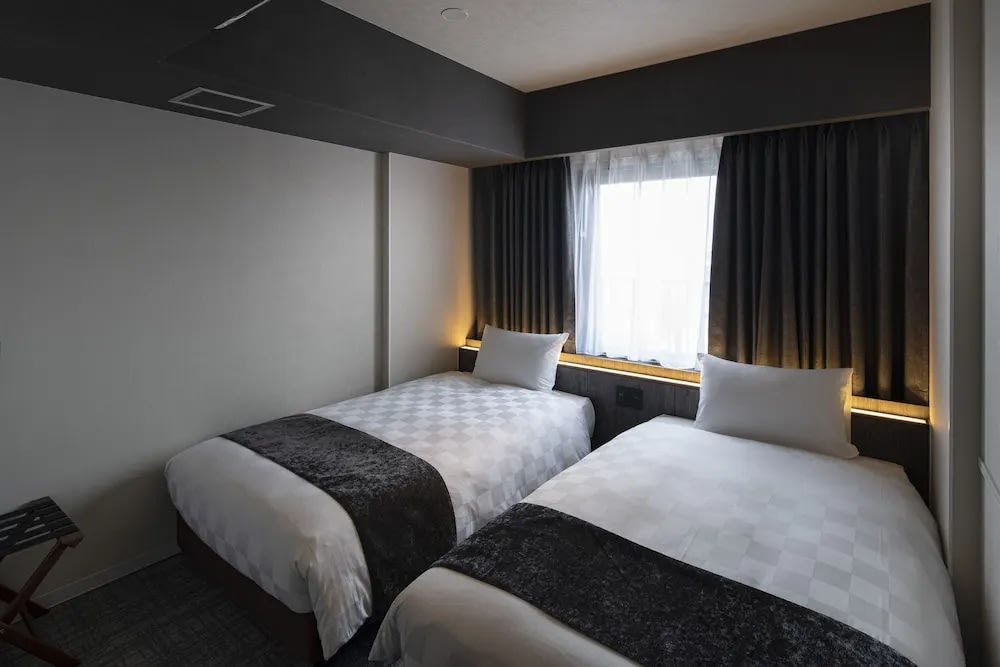 Willows Hotel Osaka Shinimamiya - Room