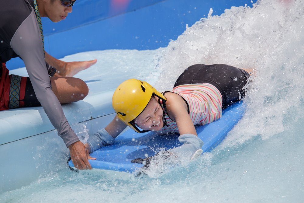 馬拉灣鯊魚浪板