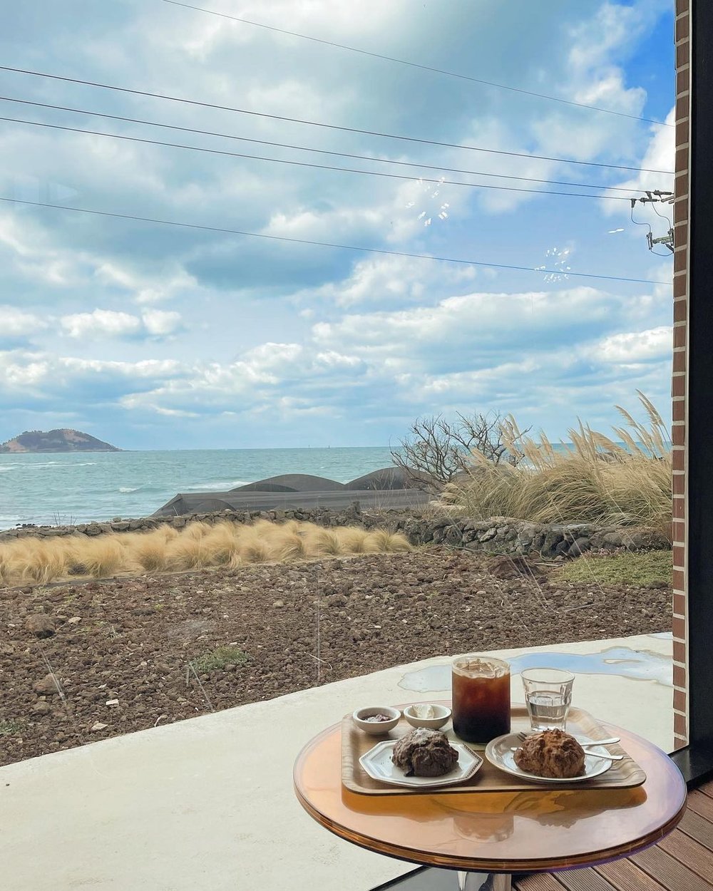 Biyangnol cafe with a view in Jeju