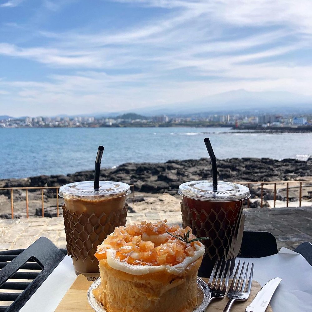 9 MustVisit Cafes In Jeju Visit These Instagrammable Coffee Shops On