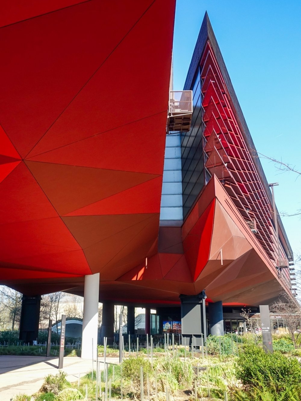 ケ・ブランリー ＝ ジャック・シラク美術館