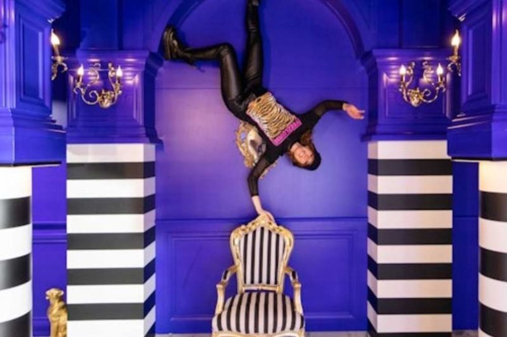 顛倒屋獨特的造景設計讓你有置身上下反轉世界的錯覺。