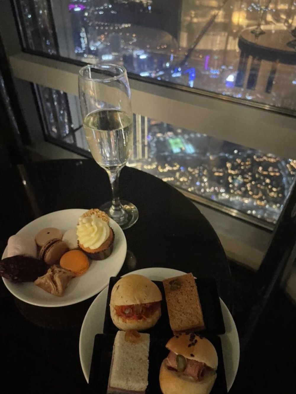 ブルジュハリファ ラウンジ snack