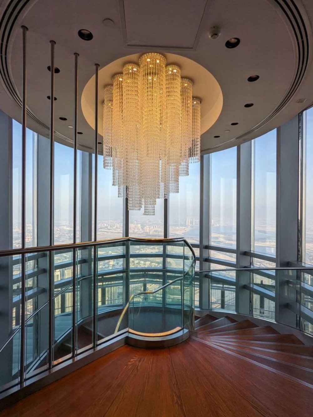 ブルジュハリファ ラウンジ  stairs