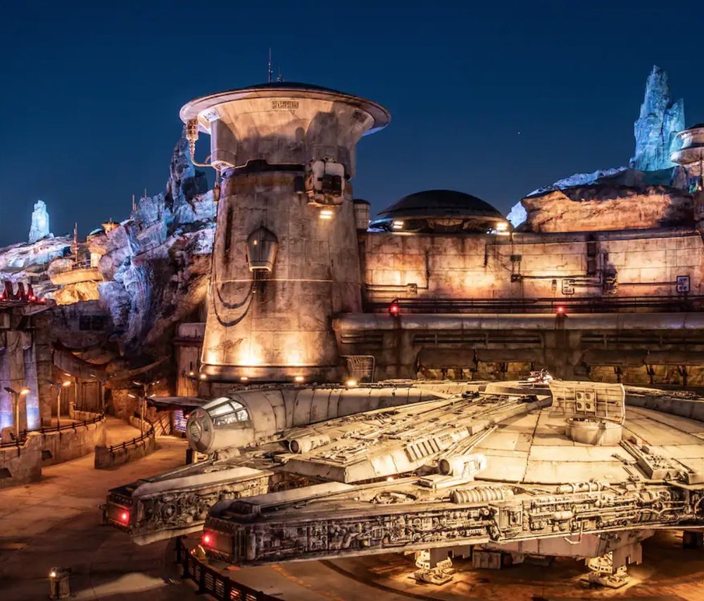 Millennium Falcon view from outside