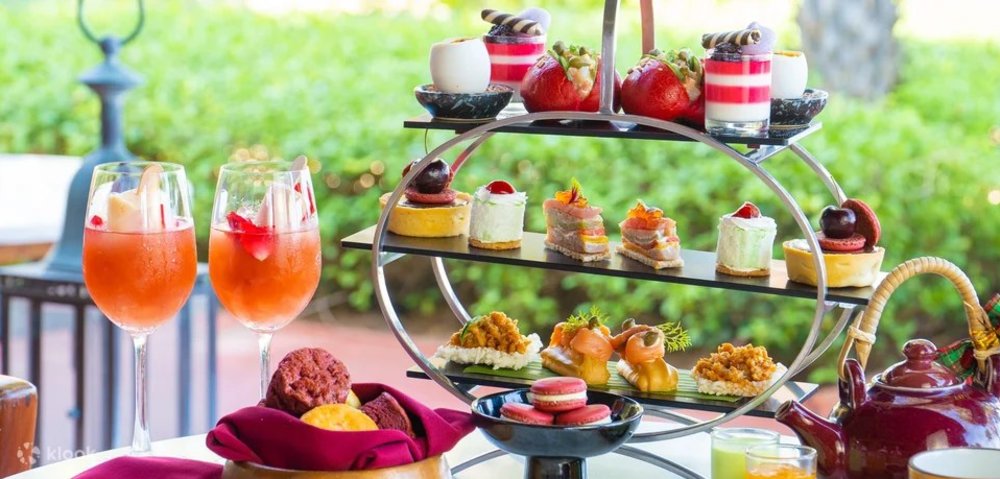 ชุดน้ำชายามบ่ายที่ McFarland House หัวหิน