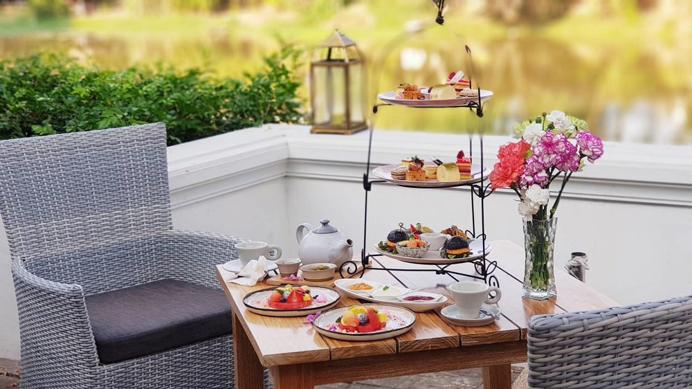 ชุดน้ำชายามบ่าย ที่ Na Nirand Romantic Boutique Resort | รูปภาพจาก Facebook Na Nirand Romantic Boutique Resort