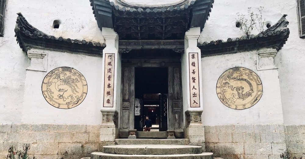 Dinh Thự Họ Vương (Vua Mèo)