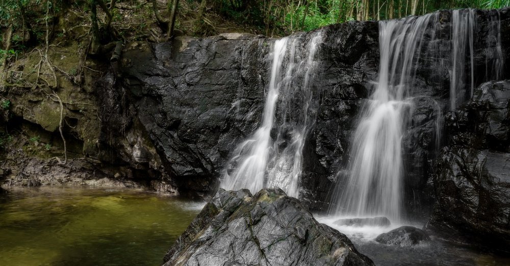  Tắm Suối Giữa Núi Rừng Thanh Bình