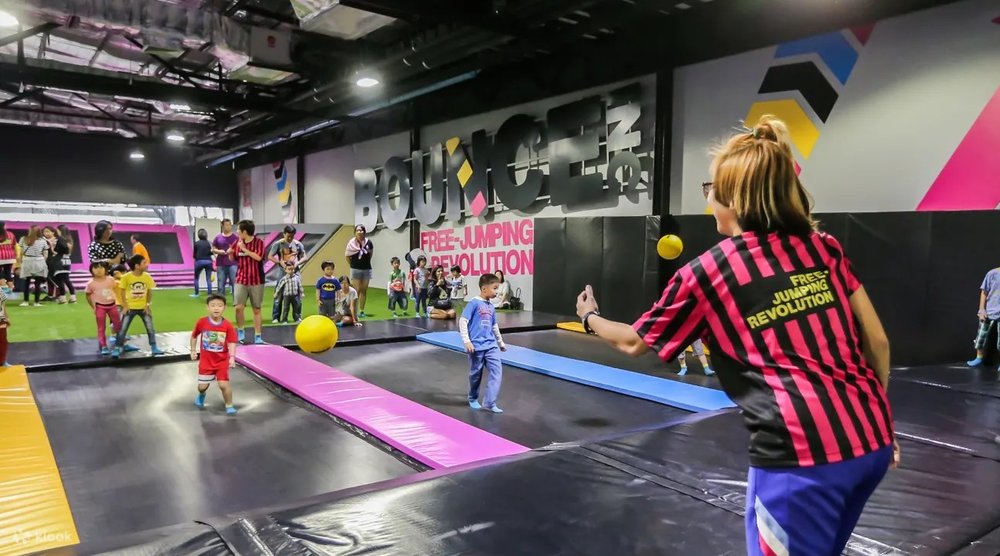 กิจรรม Indoor เอาใจเด็กวัยรุ่นที่ Bounceinc 