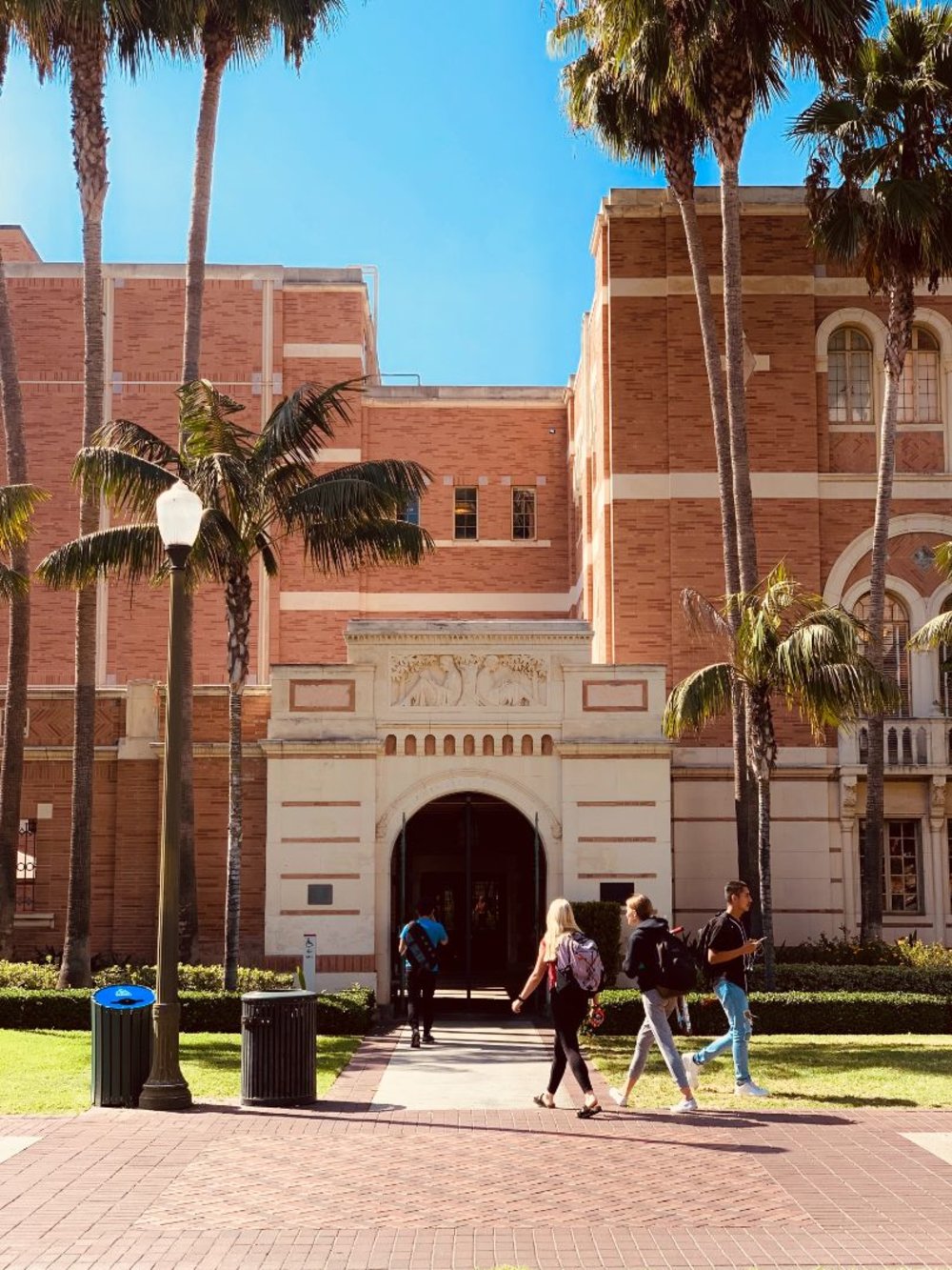 南カリフォルニア大学（USC）