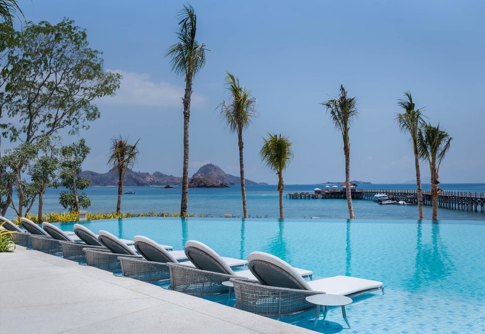 Ayana Komodo Waecicu Beach - Swimming Pool