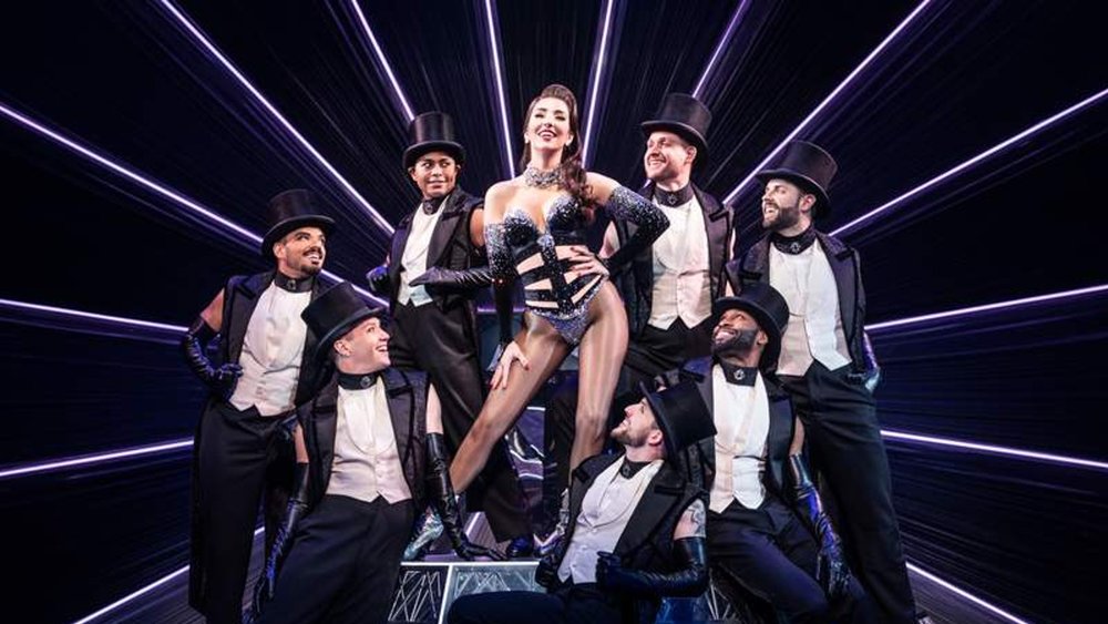 Fall in love with the star of Moulin Rouge, Satine!