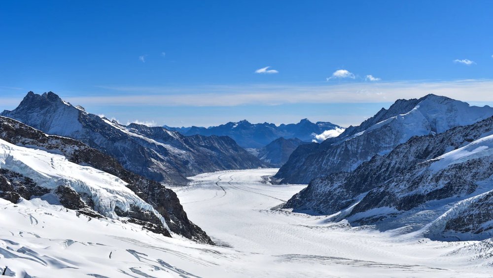 Feel like you’re on top of the world at Jungfraujoch! Credits to subhashfcb on Unsplash