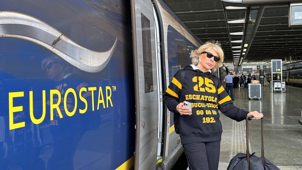 Cheerio, London and Bonjour, Paris! Credits to @soheila_rasouli_ on Instagram