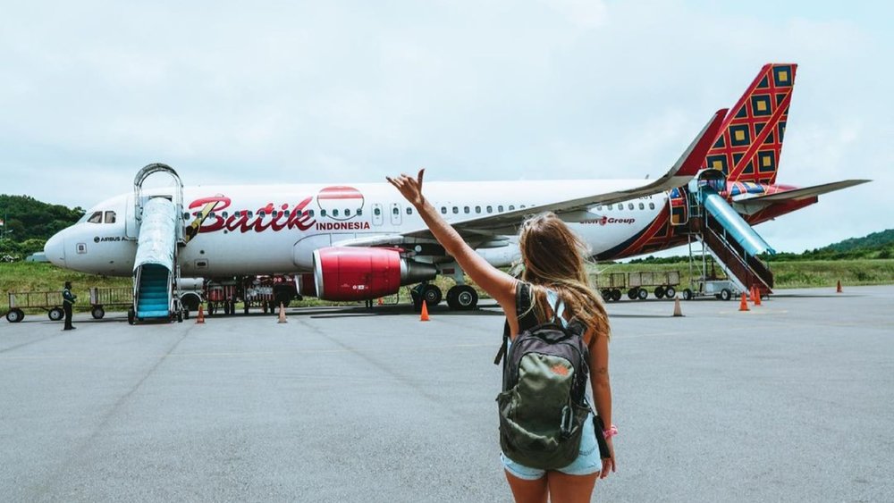 Touchdown, Bali! Credits to @itshappyholly