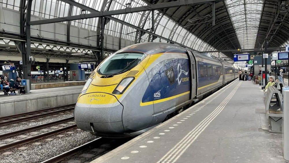 Thanks to the direct service, you’ll be at Amsterdam Centraal in no time! Credits: @eurasiatransportexplorer on Instagram