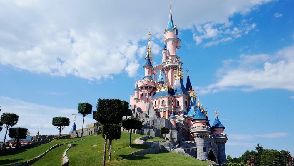 Don’t miss out on a pic at Sleeping Beauty’s castle! Credits to Soyoung Han on Unsplash