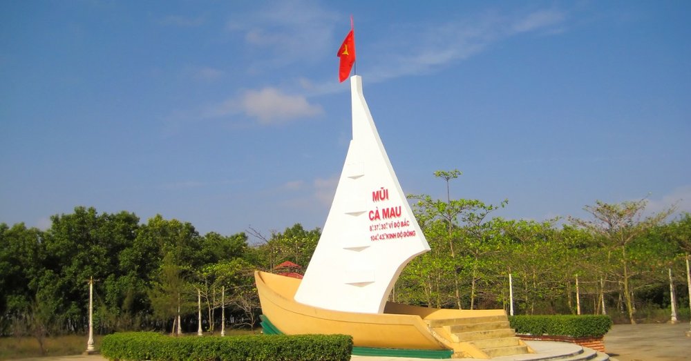 Cột Cờ Biểu Tượng Ở Cực Nam Tổ Quốc