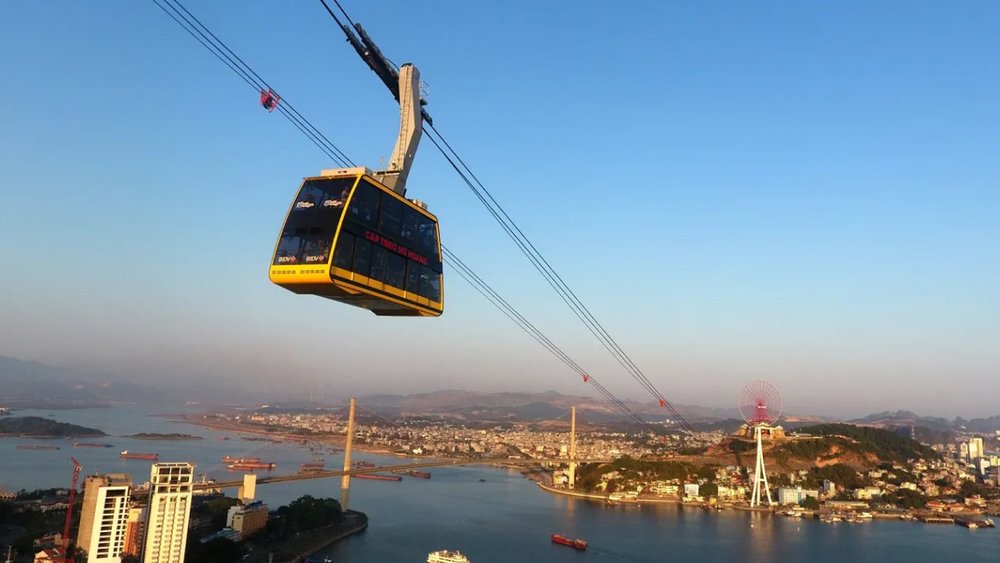 Trải Nghiệm Cáp Treo Nữ Hoàng Hạ Long 