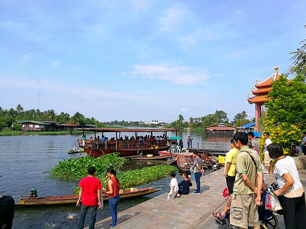 floating markets in bangkok
