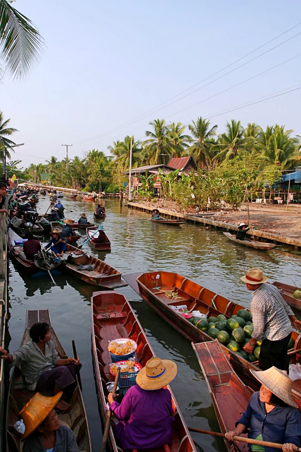 Chợ nổi Tha Kha ở Samut Songkhram