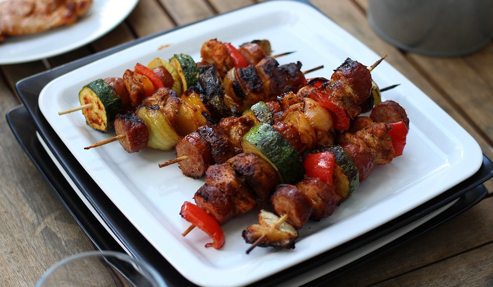 Gà Souvalki Xiên (Skewered Delights)