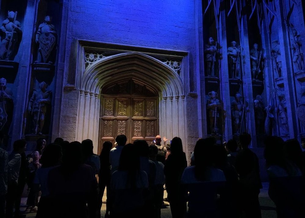 WBSTT harry potter the great hall door closed