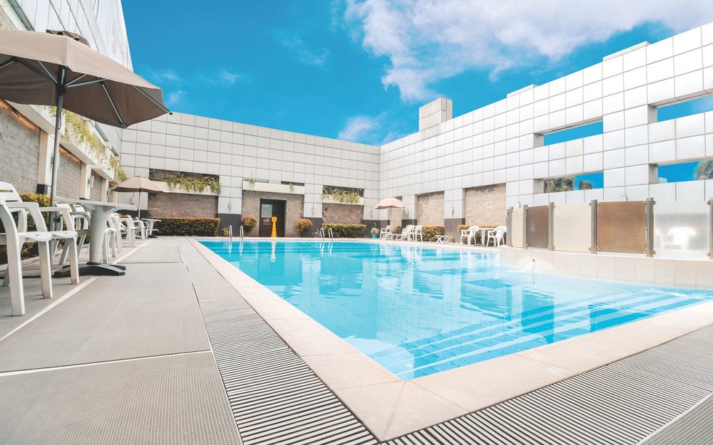 Manila Grand Opera Hotel Pool area