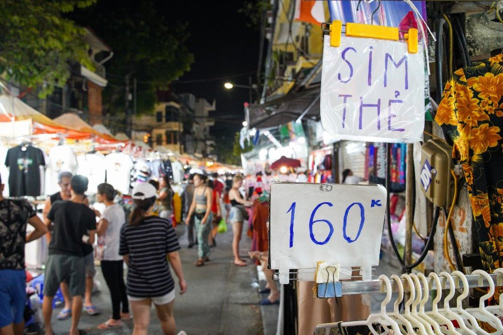 VN ハノイ ドンスアン市場