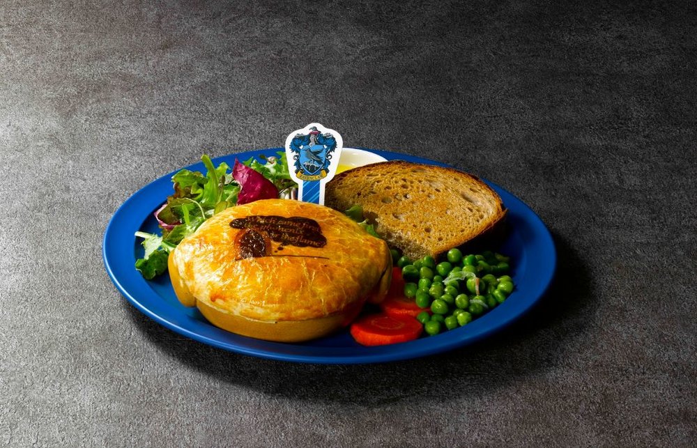 スタジオツアー東京 レイブンクロー™　プレート（フィッシュパイ）