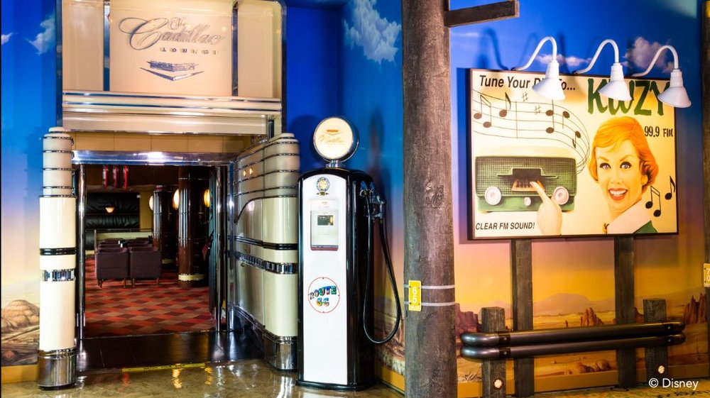 ディズニーワンダー クルーズ体験 Cadillac Lounge 2