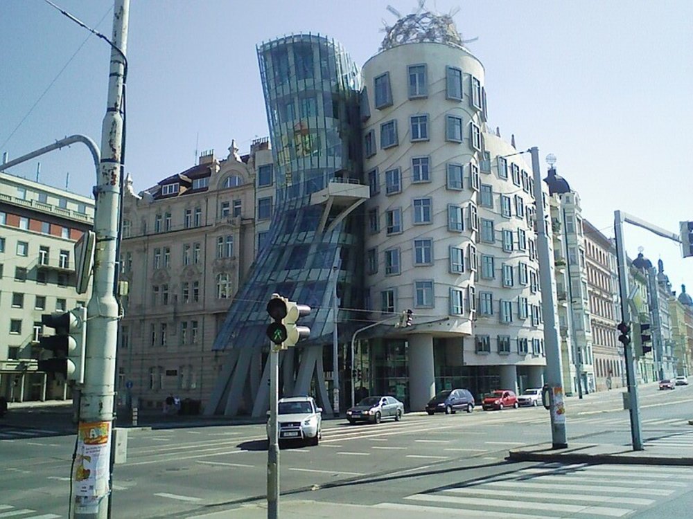 布拉格景點 跳舞的房子