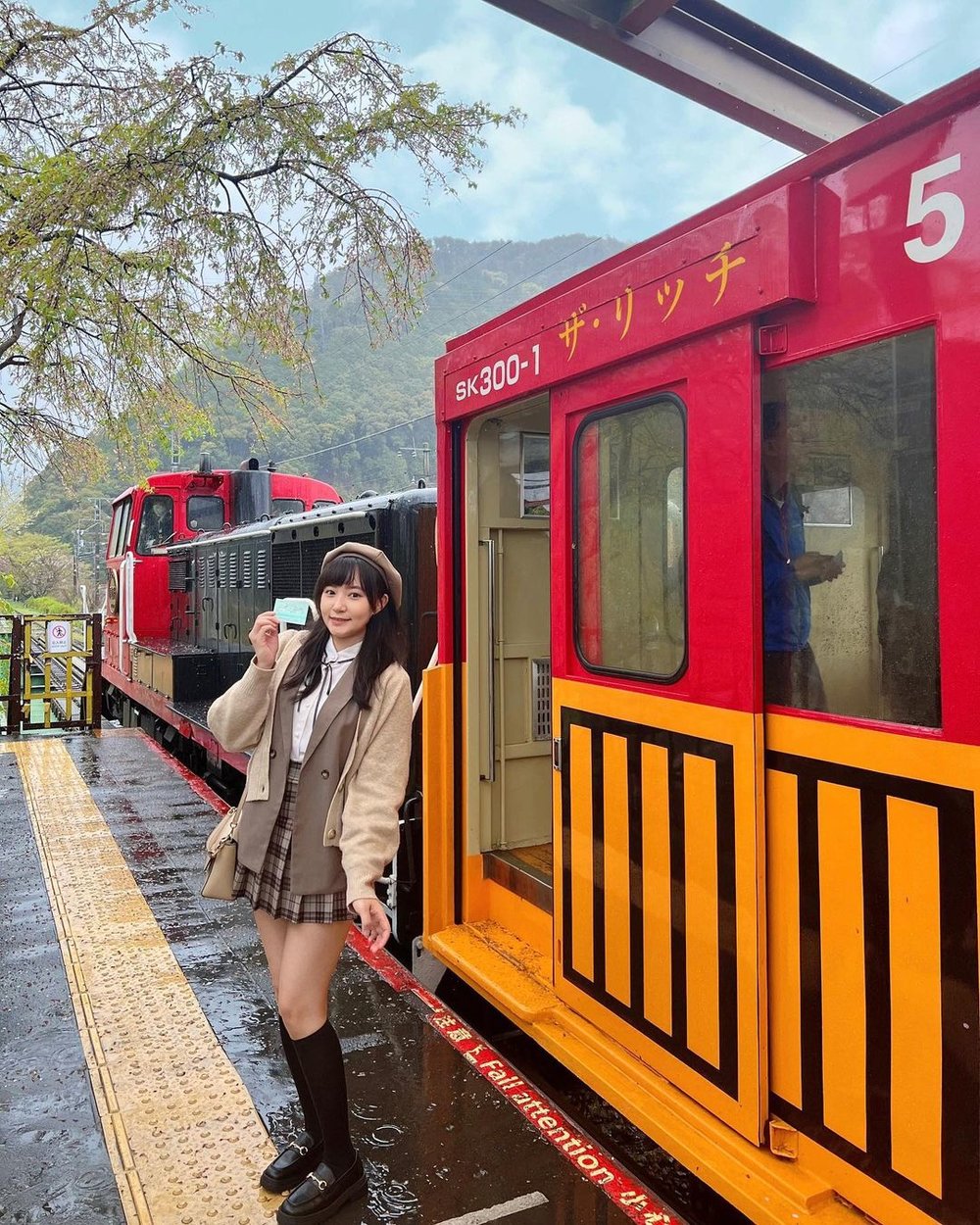 嵐山嵯峨野小火車