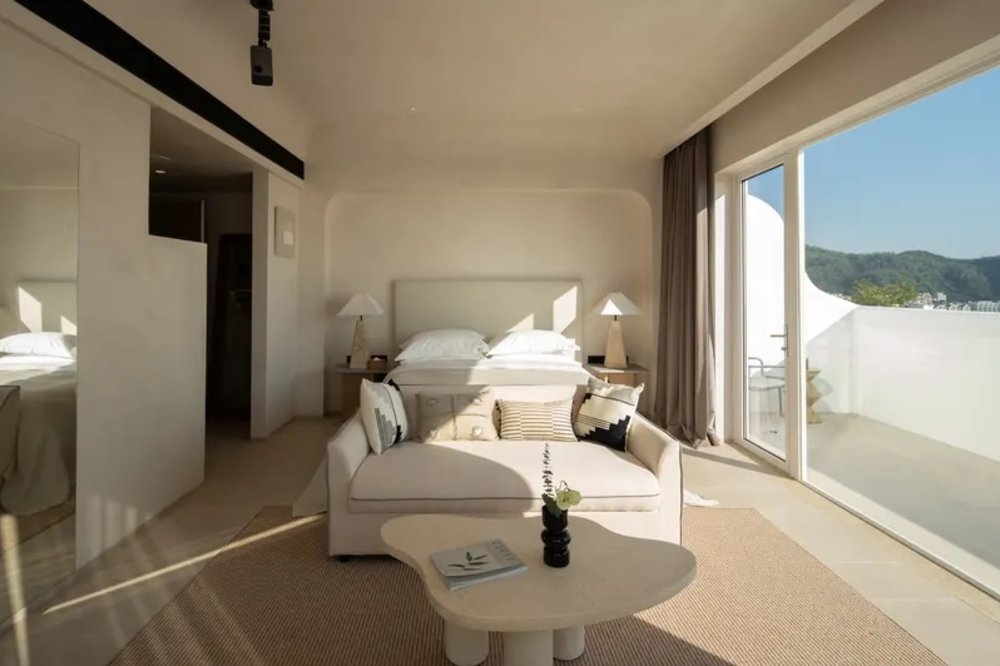 深圳酒店推介 打卡酒店  蜜悦·深圳藍白聖島懸崖泡池美宿