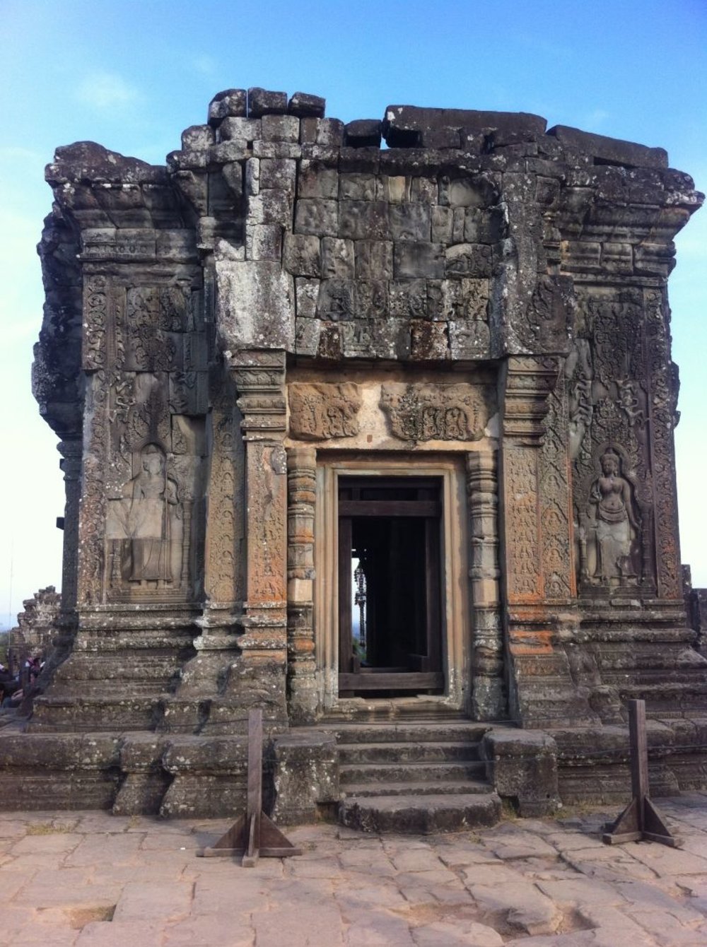 KH シェムリアップ プノン・バケン1