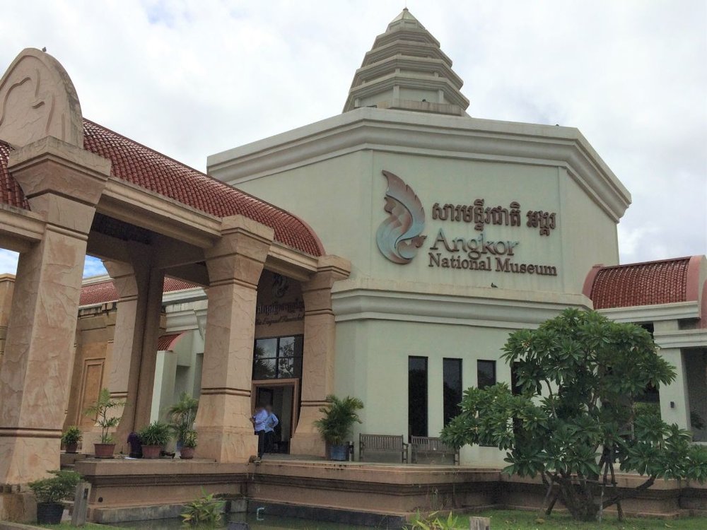 KH シェムリアップ アンコール国立博物館