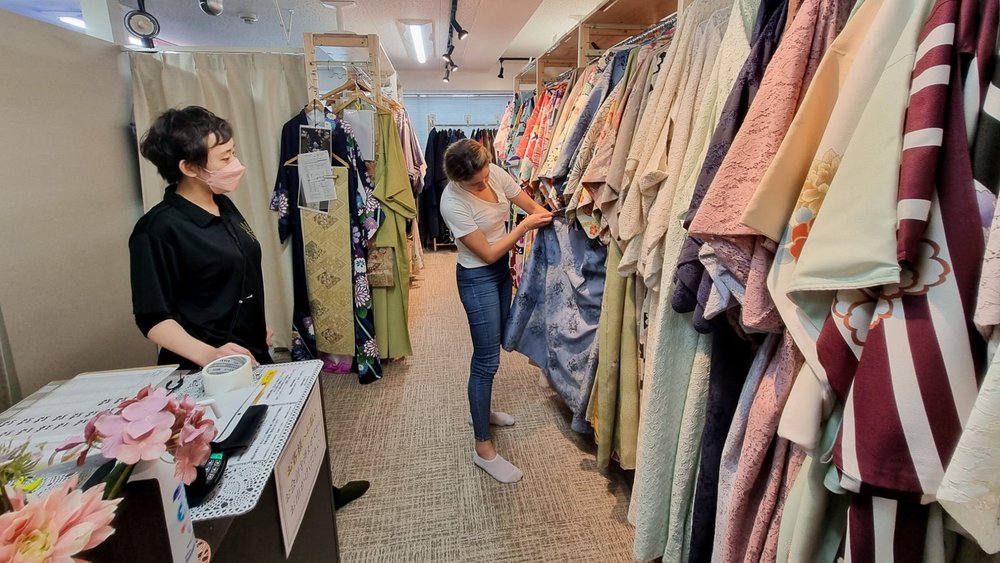 Kimono Rental