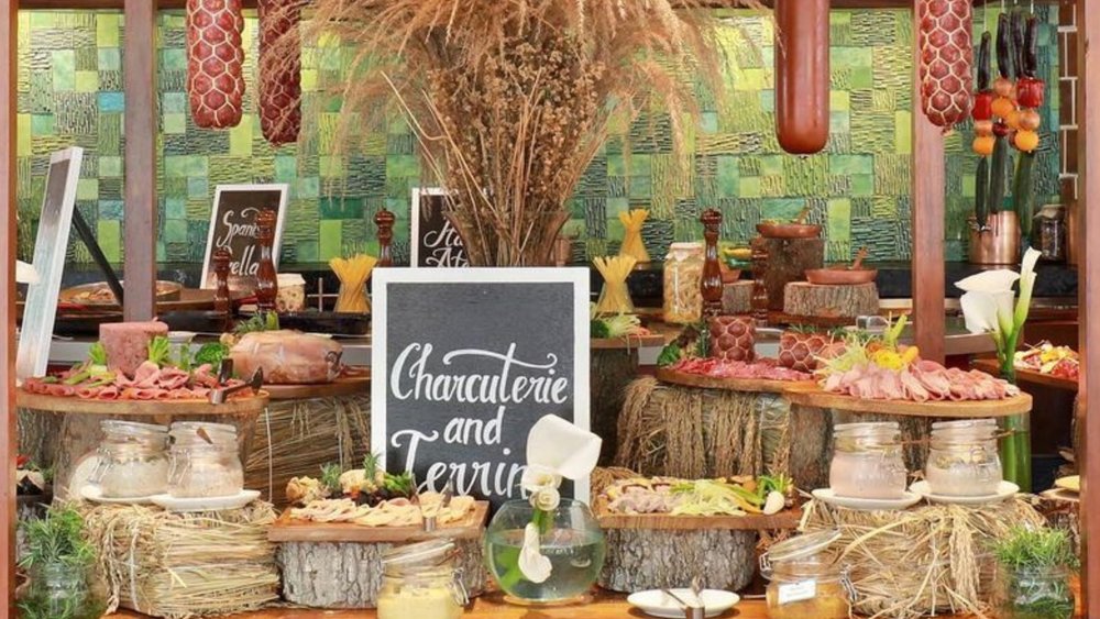 Taste flavours from all around the world. Credits to @sofitelbalinusadua on Instagram