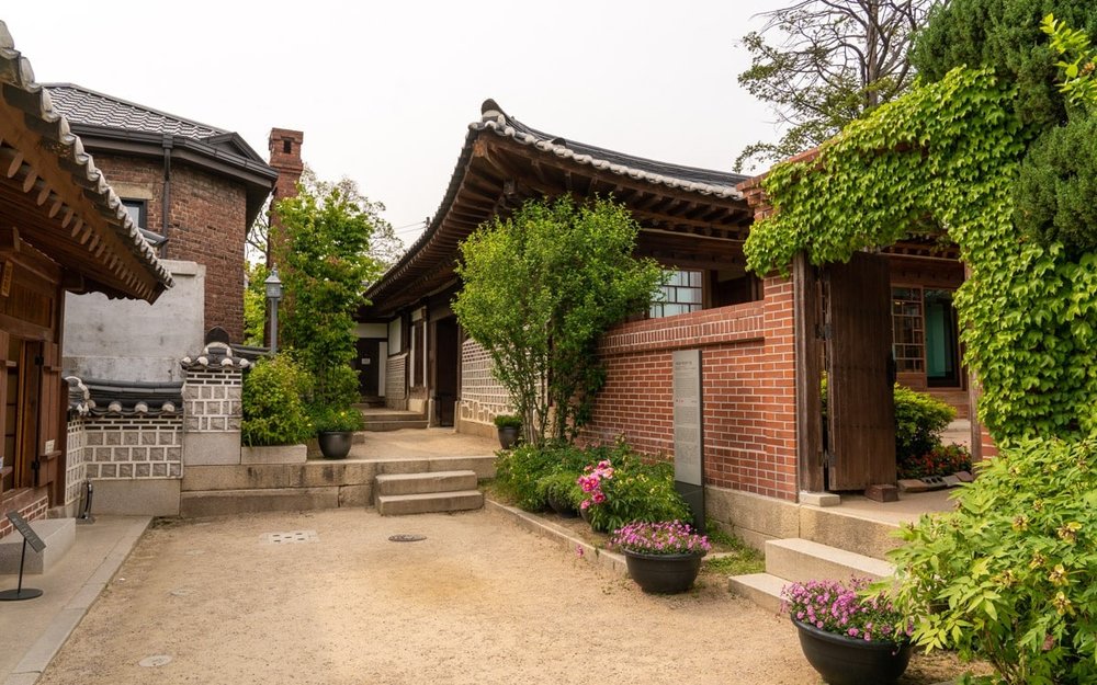 lang-hanok-bukchon