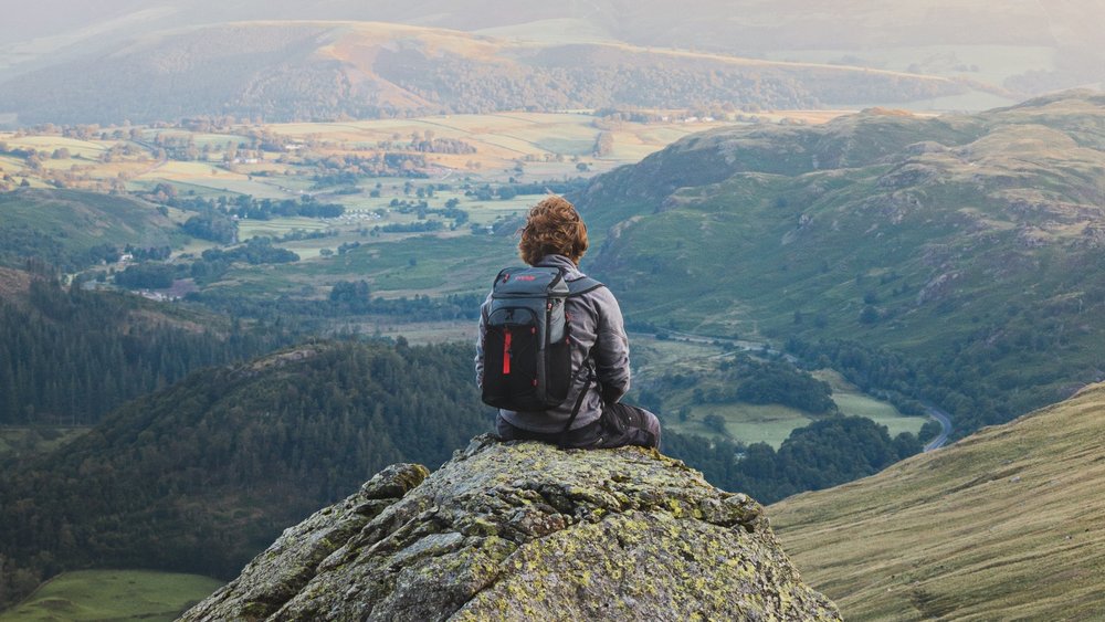 Go on a quick mountain trek around the park. Photo credits to Kieran Yates on Unsplash.