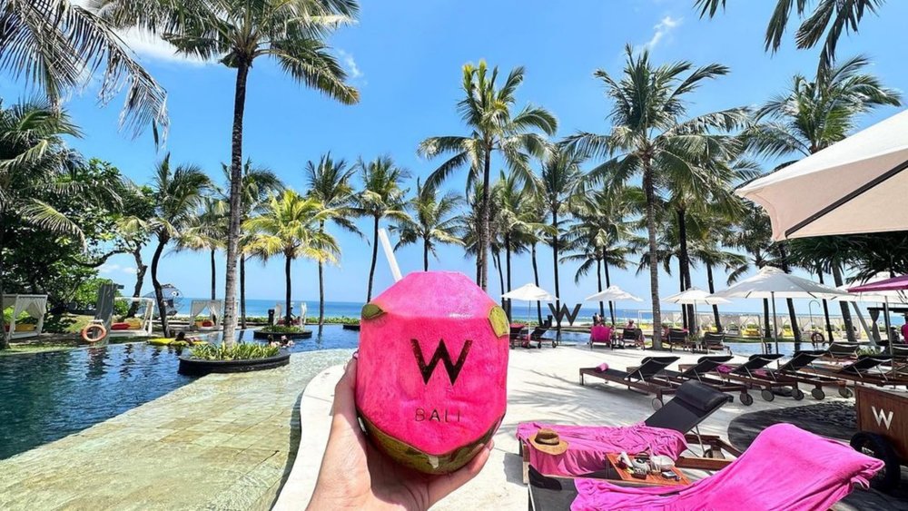 The Seminyak beach is calling your name! Credits to @jean.ay on Instagram