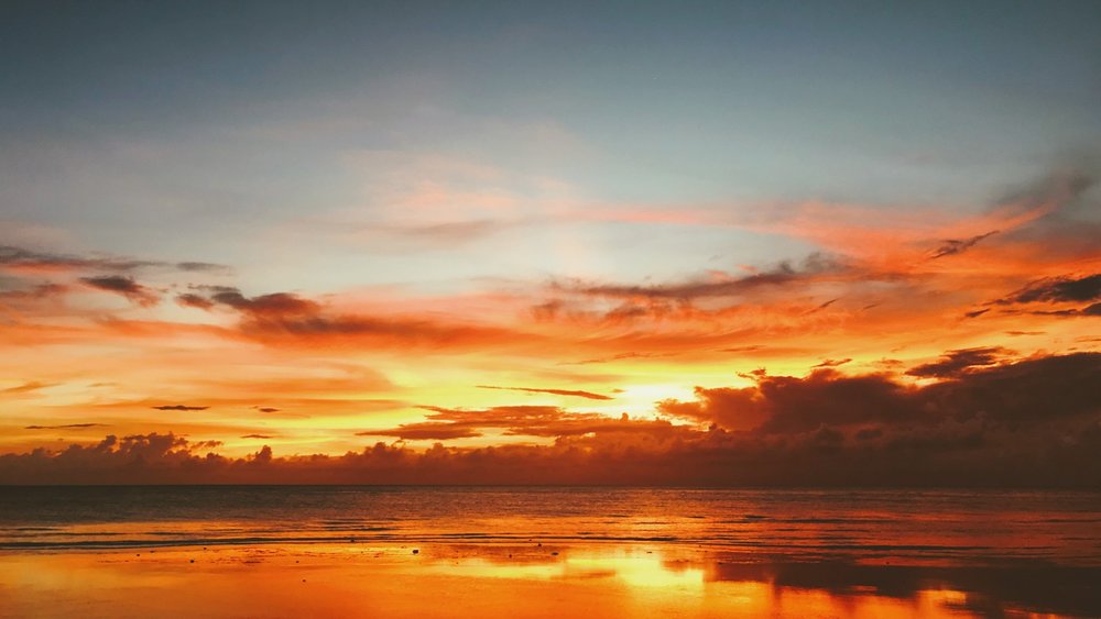 The captivating sunsets of Guam are waiting to be admired by you! Credits: Aleksandar Popovski on Unsplash