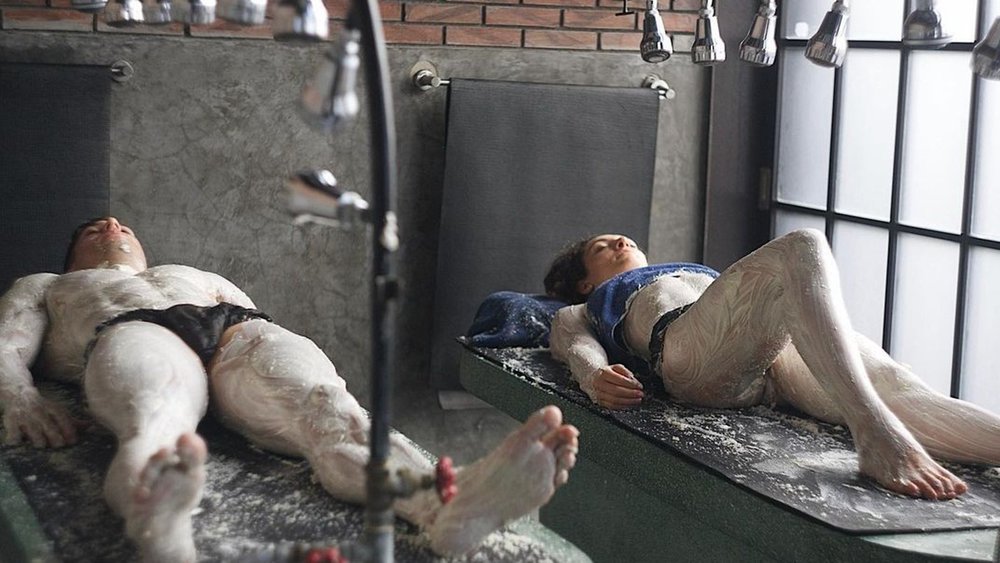 The newest date idea just dropped: mudbaths for two, please!  Credits: @amospabali on Instagram