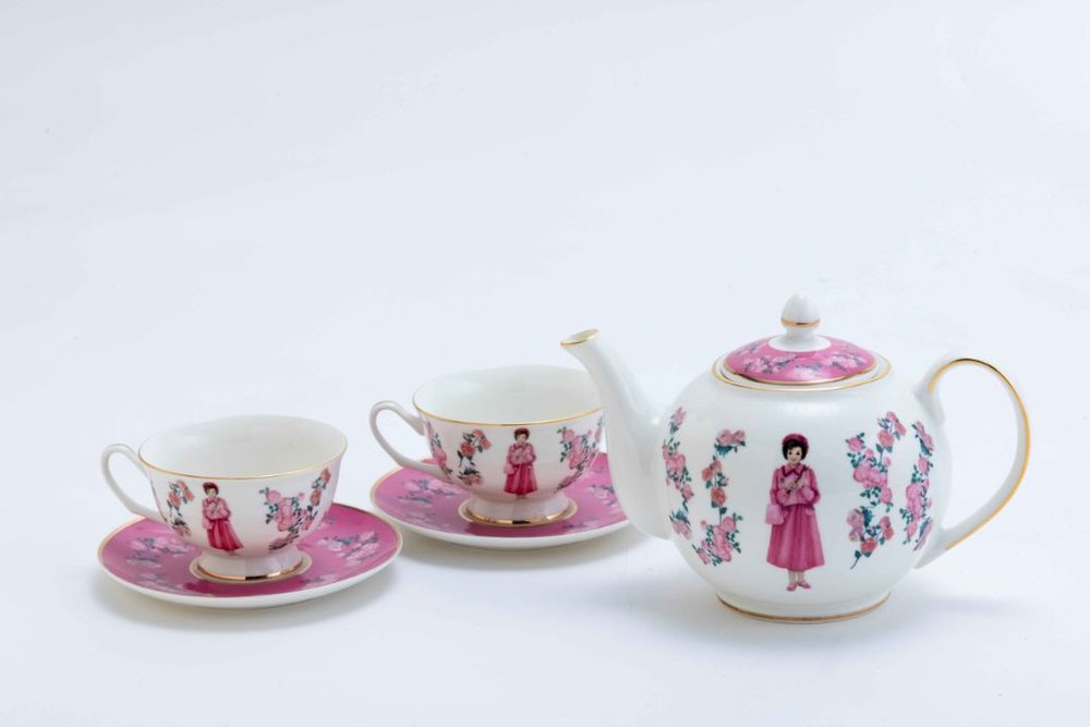 スタジオツアー東京 ドローレス・アンブリッジのティーカップ＆ソーサー　3ピースセット