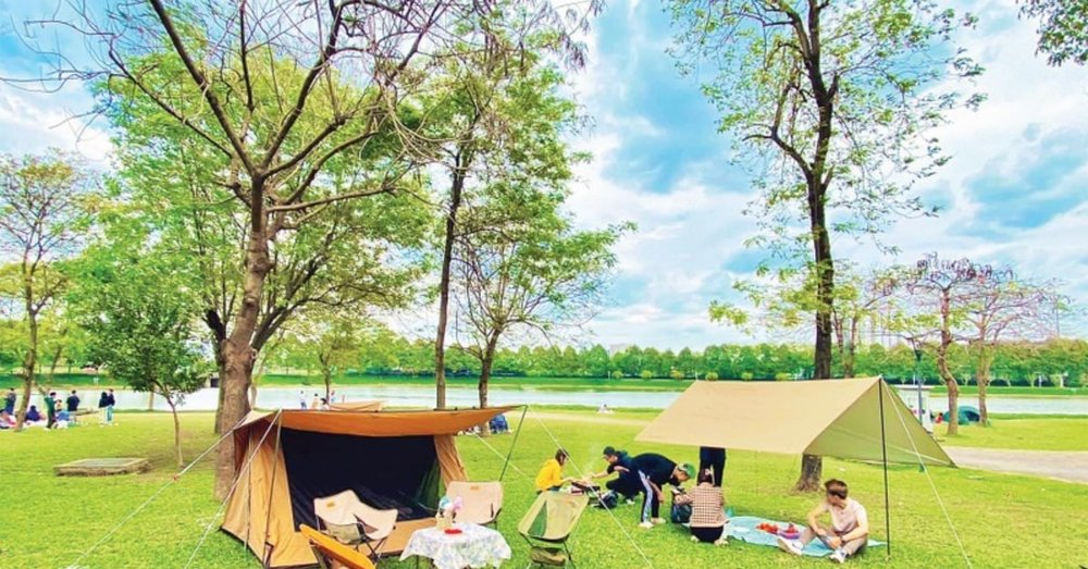 EN hanoi yen so park