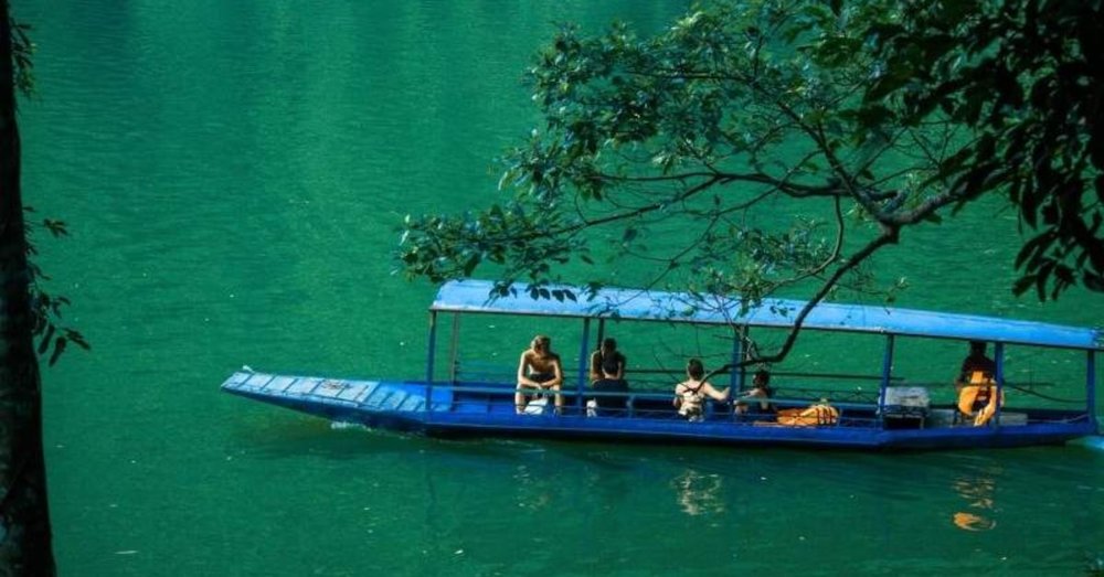 Hồ Ba Bể, Bắc Kạn - Viên Ngọc Xanh Giữa Đại Ngàn