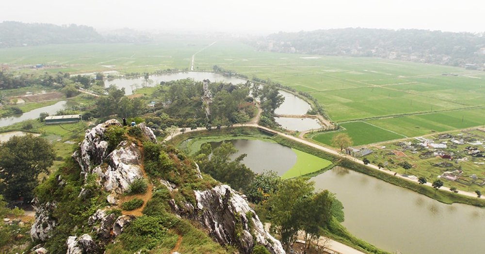 EN hanoi tram mouintain